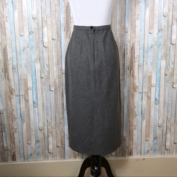 Dolce Gabbana D&G Embroidered Wool Pencil Skirt - Picture 5 of 8